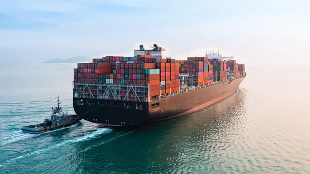 Container-ship