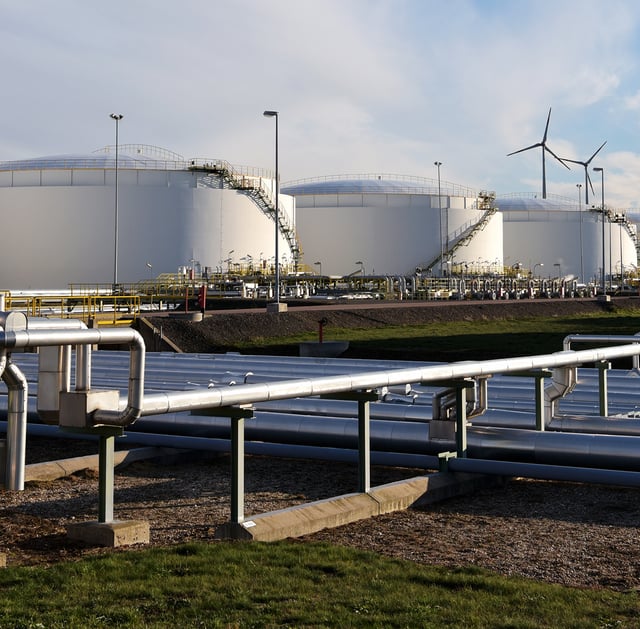 Petrochemical-tanks