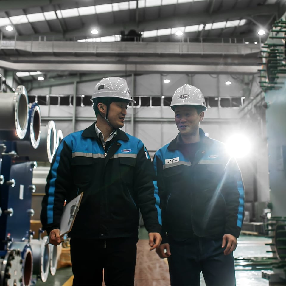 Supplier_walking-in-factory