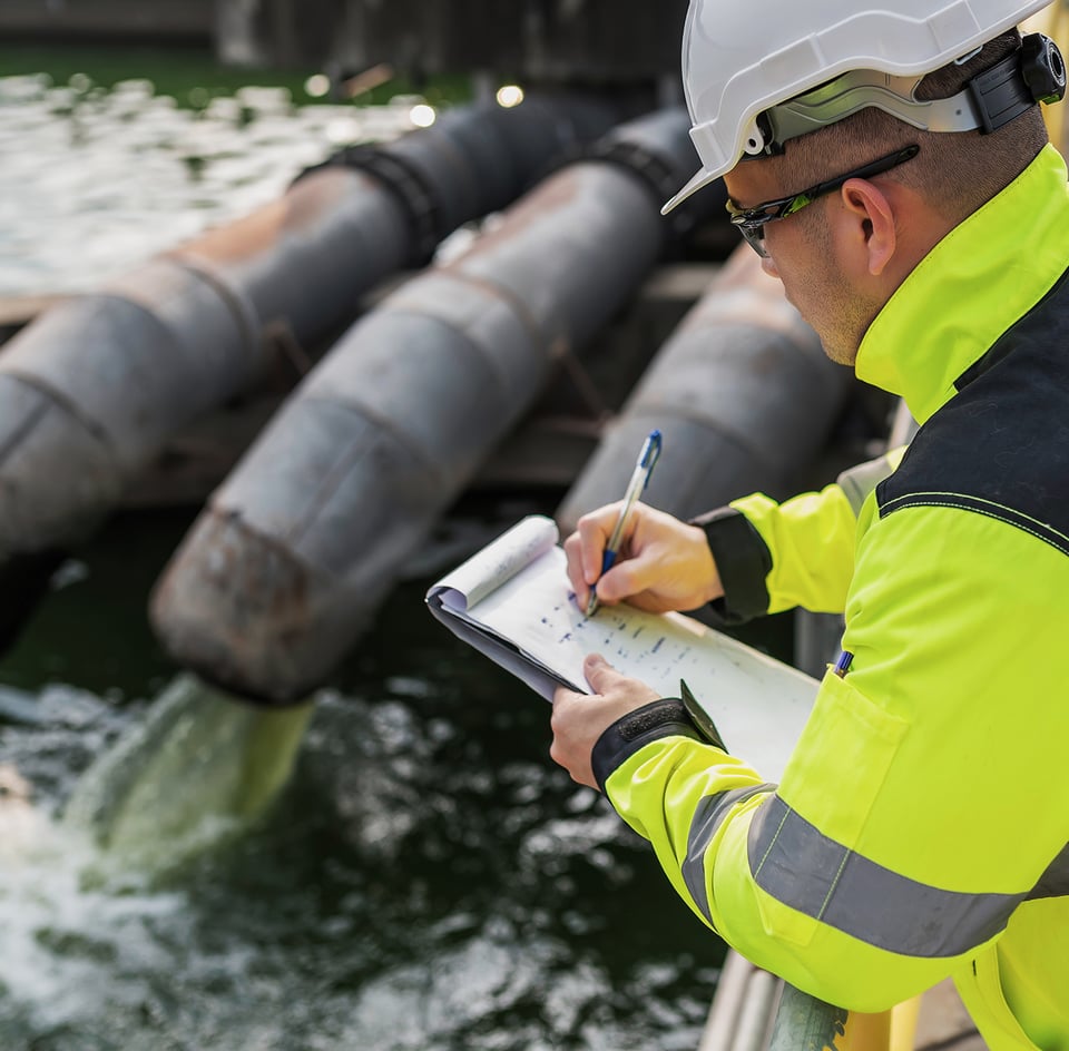 Waste-water-technician